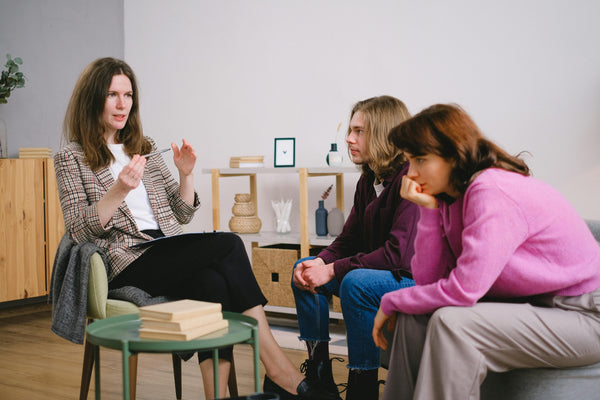 Coaching Sessions That Sell: Turn Free Clients into Paying Clients